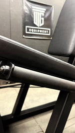 Load image into Gallery viewer, Leg Extension Pin Loaded
