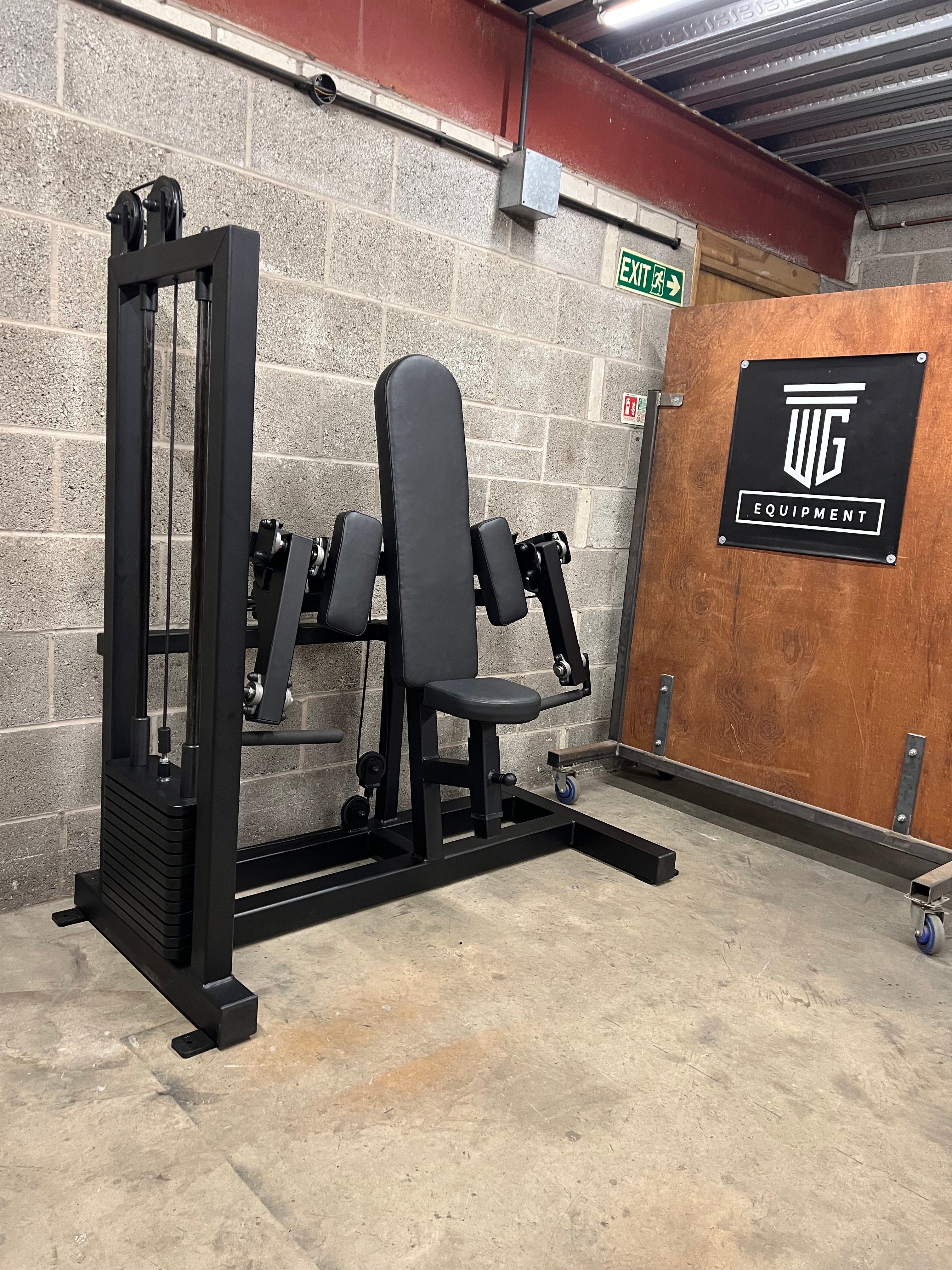 WG Bicep Curl Pin Loaded